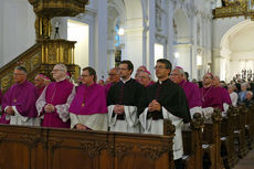 Abschlussvesper der Bischofskonferenz mit Austeilung des Bonifatiussegens (Foto: Karl-Franz Thiede)